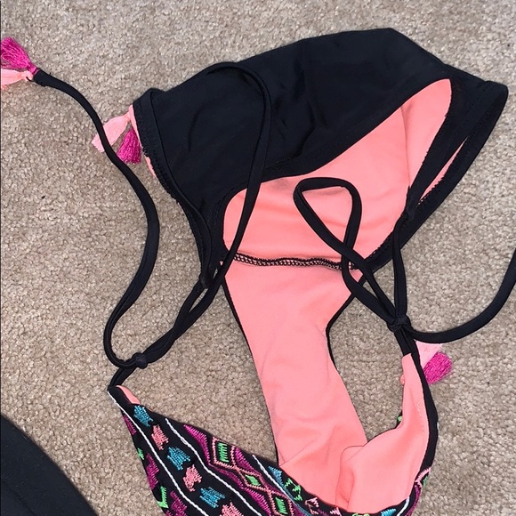 Embroidered two piece bikini - Picture 5 of 8